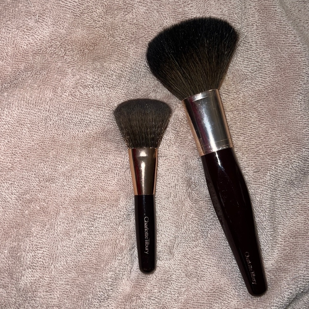 Charlotte Tilbury original natural hair bronzer brush + mini brush